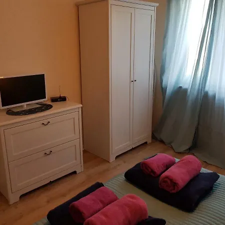 Apartment Ferienwohnung *